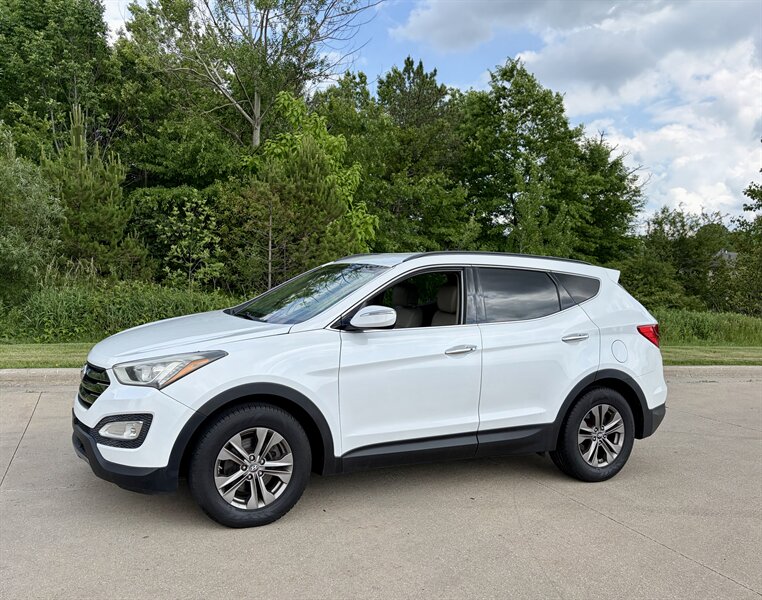 2014 Hyundai SANTA FE Sport 2.4L - Photo 3 - Brunswick, OH 44212