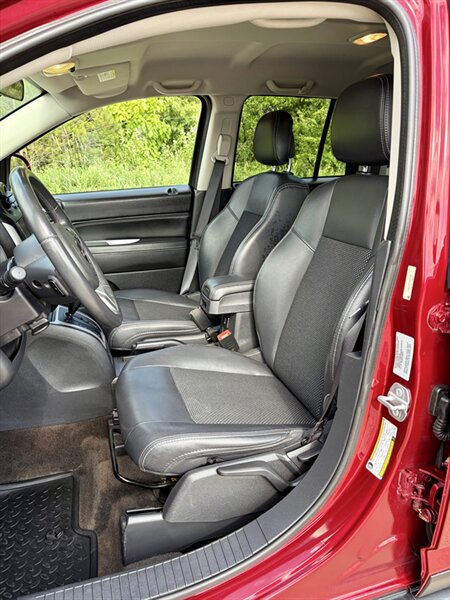 2015 Jeep Compass Latitude - Photo 5 - Brunswick, OH 44212