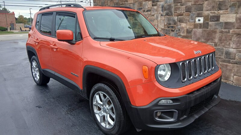 2015 Jeep Renegade Latitude - Photo 12 - Brunswick, OH 44212