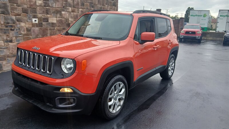 2015 Jeep Renegade Latitude - Photo 32 - Brunswick, OH 44212
