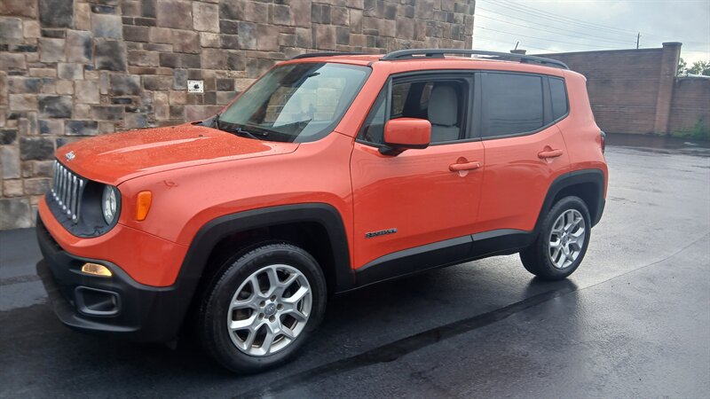 2015 Jeep Renegade Latitude - Photo 29 - Brunswick, OH 44212