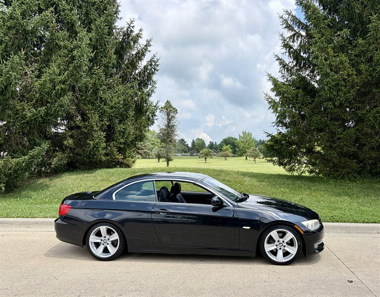 2011 BMW 328i - Photo 5 - Brunswick, OH 44212