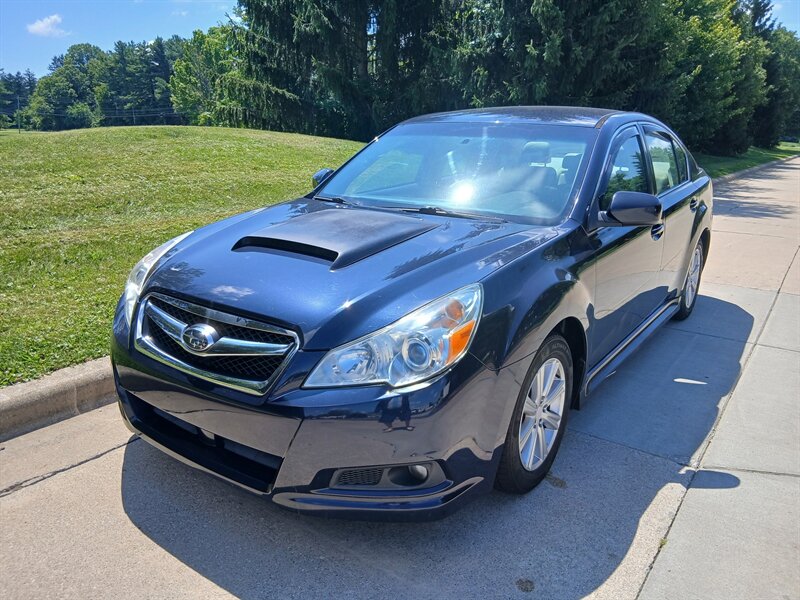 2012 Subaru Legacy 2.5i - Photo 16 - Brunswick, OH 44212