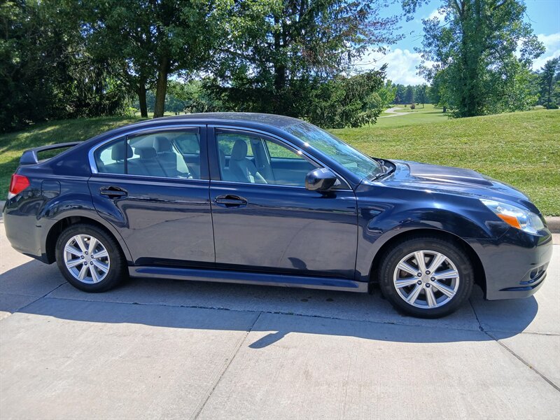 2012 Subaru Legacy 2.5i - Photo 19 - Brunswick, OH 44212