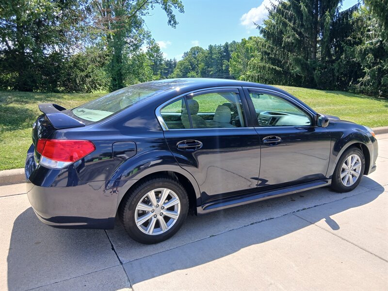 2012 Subaru Legacy 2.5i - Photo 26 - Brunswick, OH 44212