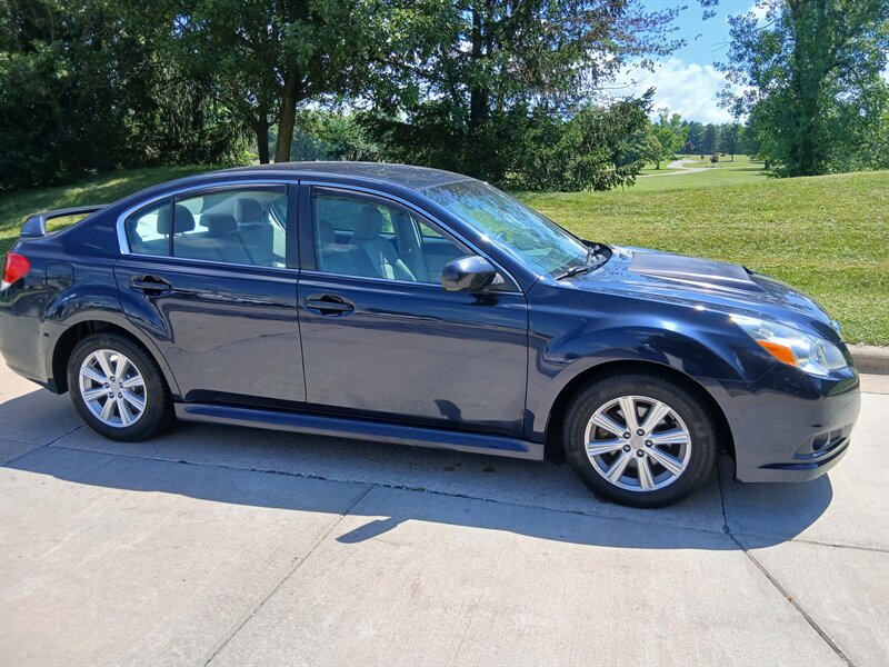 2012 Subaru Legacy 2.5i - Photo 21 - Brunswick, OH 44212