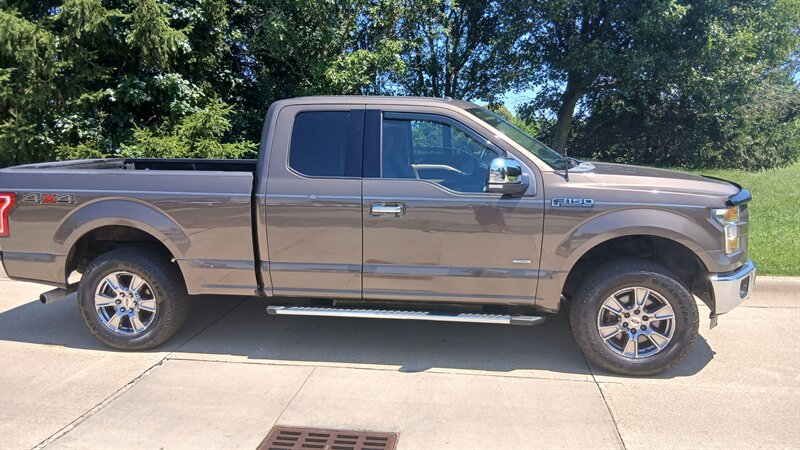 2015 Ford F-150 XLT - Photo 16 - Brunswick, OH 44212