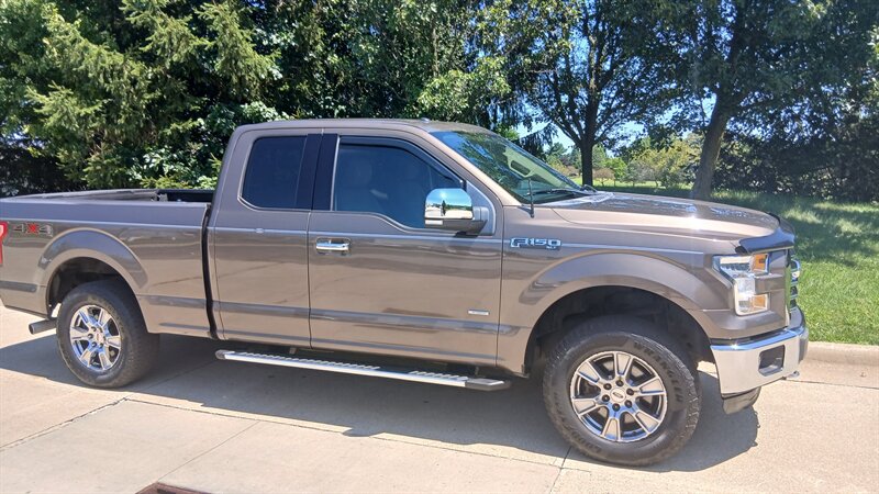 2015 Ford F-150 XLT - Photo 15 - Brunswick, OH 44212