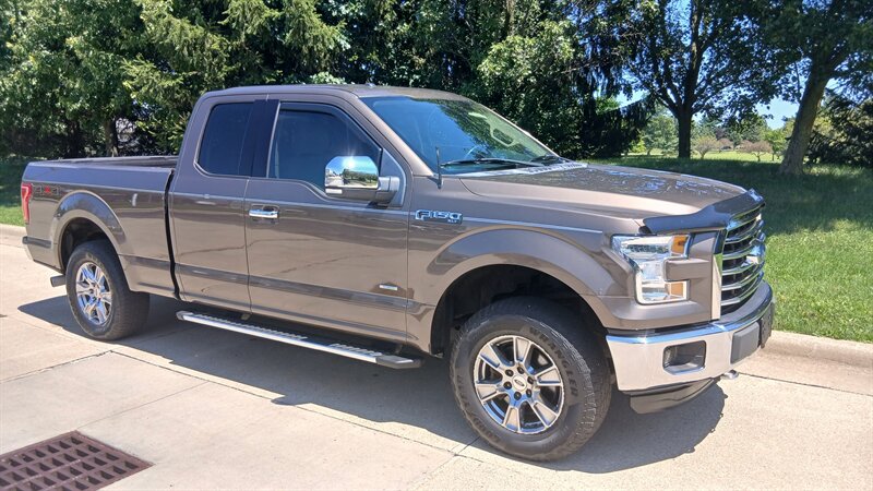 2015 Ford F-150 XLT - Photo 12 - Brunswick, OH 44212