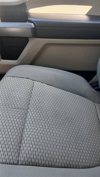 2015 Ford F-150 XLT - Photo 29 - Brunswick, OH 44212