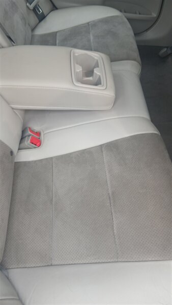 2012 Toyota Camry Hybrid LE - Photo 23 - Brunswick, OH 44212