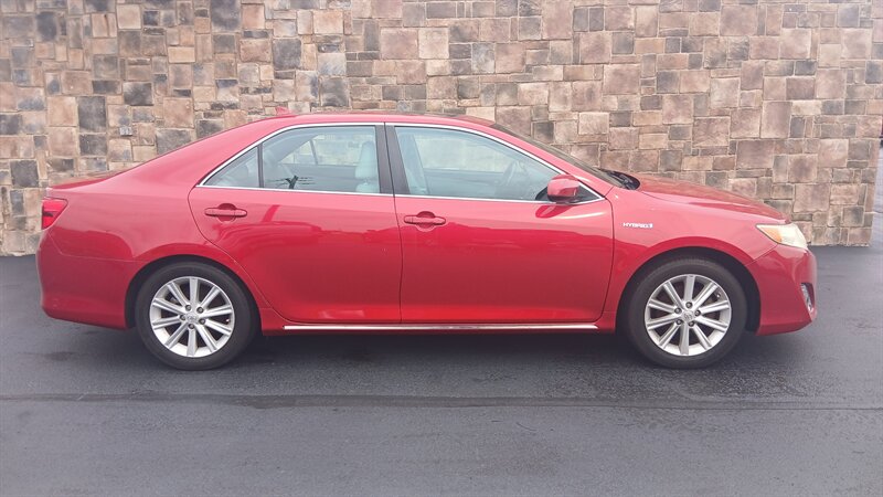 2012 Toyota Camry Hybrid LE - Photo 13 - Brunswick, OH 44212