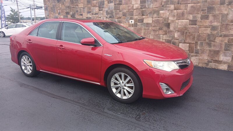 2012 Toyota Camry Hybrid LE - Photo 6 - Brunswick, OH 44212