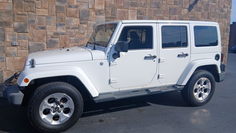 2013 Jeep Wrangler Unlimited Sahara  