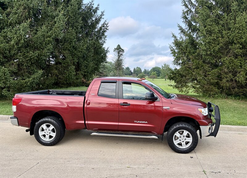 2010 Toyota Tundra Grade - Photo 5 - Brunswick, OH 44212