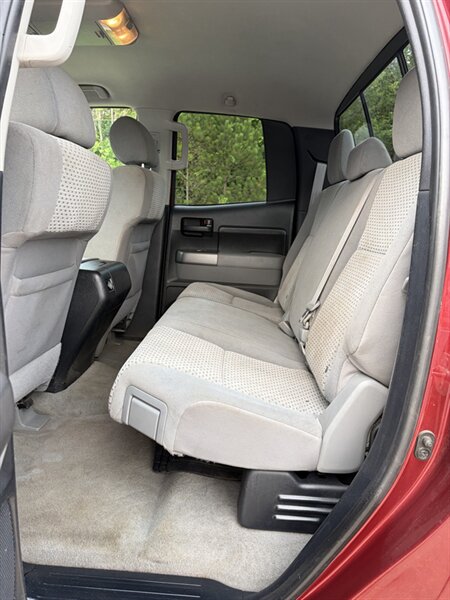 2010 Toyota Tundra Grade - Photo 7 - Brunswick, OH 44212