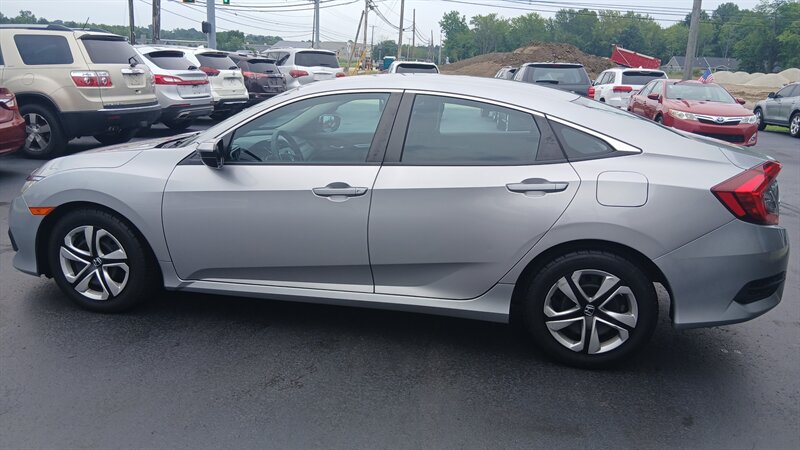 2016 Honda Civic LX - Photo 19 - Brunswick, OH 44212