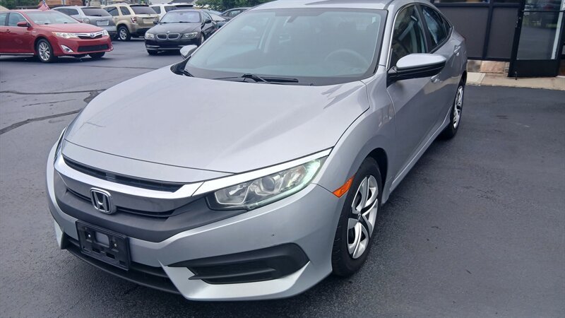 2016 Honda Civic LX - Photo 30 - Brunswick, OH 44212