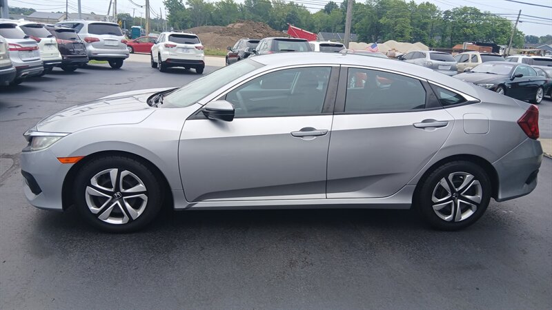2016 Honda Civic LX - Photo 21 - Brunswick, OH 44212