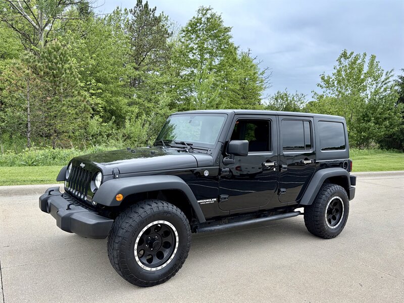 2016 Jeep Wrangler Unlimited Sport - Photo 3 - Brunswick, OH 44212