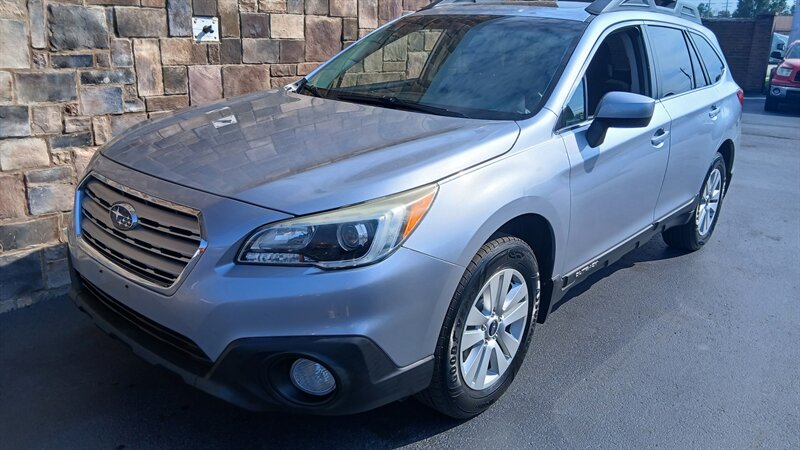 2015 Subaru Outback 2.5i Premium - Photo 4 - Brunswick, OH 44212