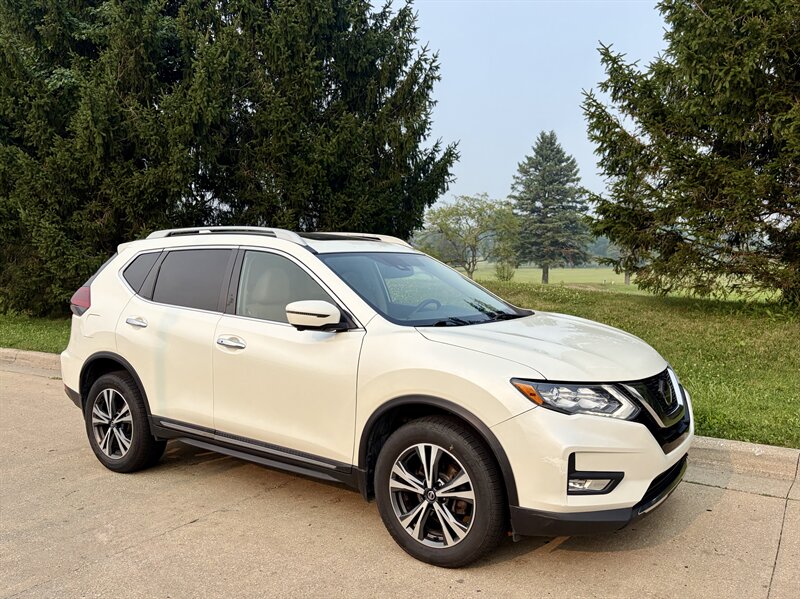 2018 Nissan Rogue S - Photo 2 - Brunswick, OH 44212