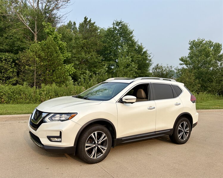 2018 Nissan Rogue S - Photo 3 - Brunswick, OH 44212