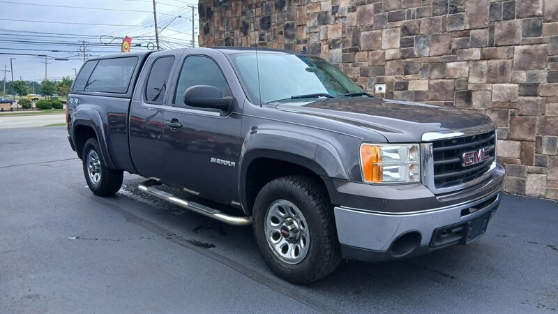 2011 GMC Sierra 1500 SL Extend cab - Photo 22 - Brunswick, OH 44212