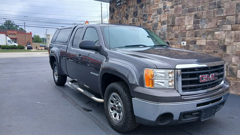 2011 GMC Sierra 1500 SL Extend cab - Photo 70 - Brunswick, OH 44212