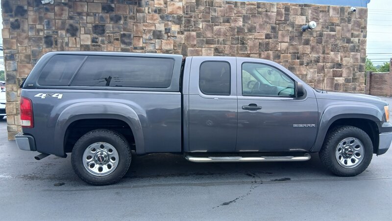 2011 GMC Sierra 1500 SL Extend cab - Photo 51 - Brunswick, OH 44212