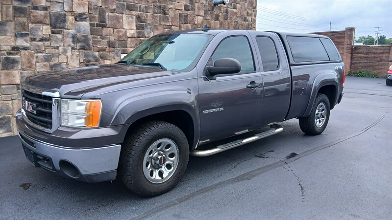 2011 GMC Sierra 1500 SL Extend cab - Photo 14 - Brunswick, OH 44212