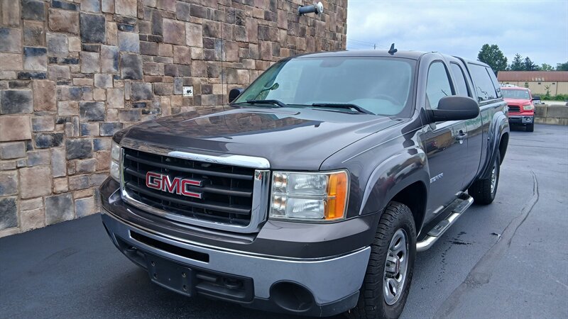 2011 GMC Sierra 1500 SL Extend cab - Photo 21 - Brunswick, OH 44212