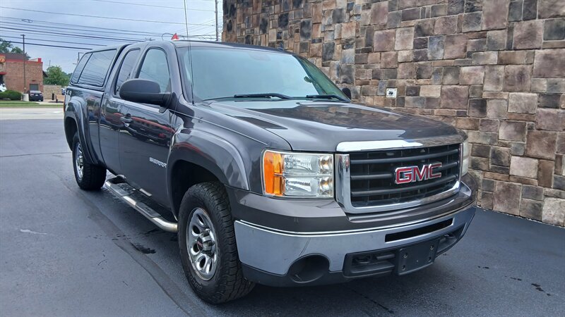 2011 GMC Sierra 1500 SL Extend cab - Photo 19 - Brunswick, OH 44212