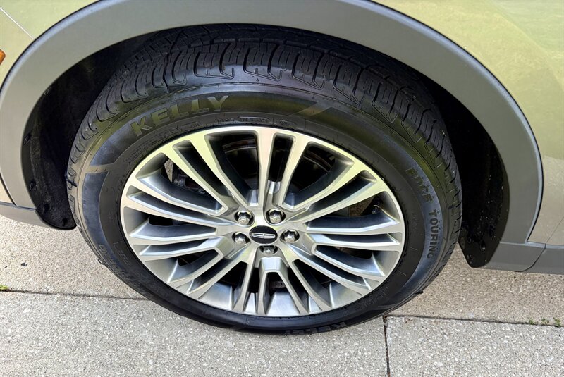 2017 Lincoln MKX Reserve - Photo 14 - Brunswick, OH 44212