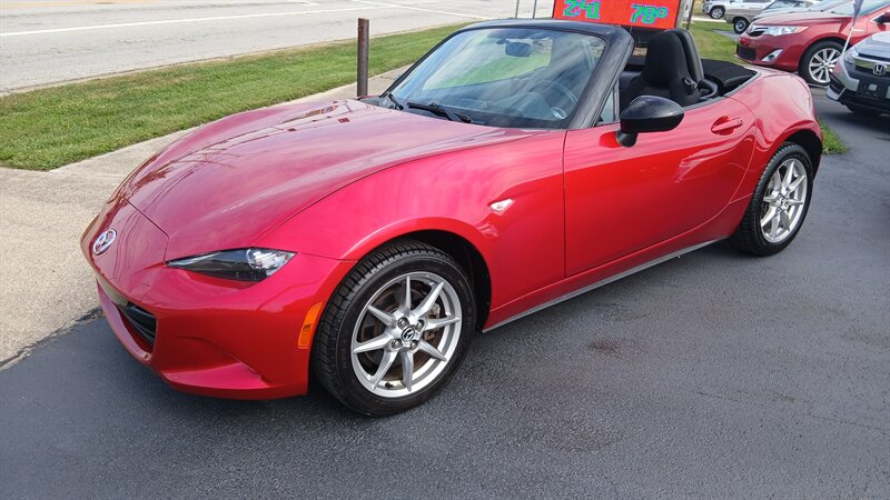 2016 Mazda MX-5 Miata Sport - Photo 5 - Brunswick, OH 44212