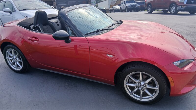 2016 Mazda MX-5 Miata Sport - Photo 13 - Brunswick, OH 44212