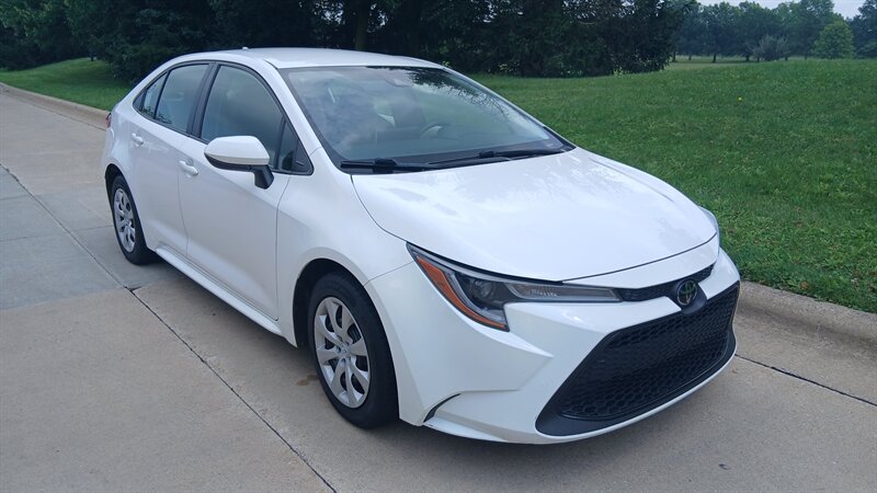 2020 Toyota Corolla LE - Photo 5 - Brunswick, OH 44212