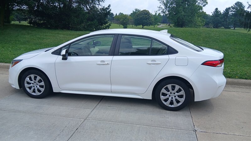 2020 Toyota Corolla LE - Photo 21 - Brunswick, OH 44212