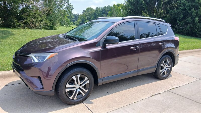 2017 Toyota RAV4 LE  