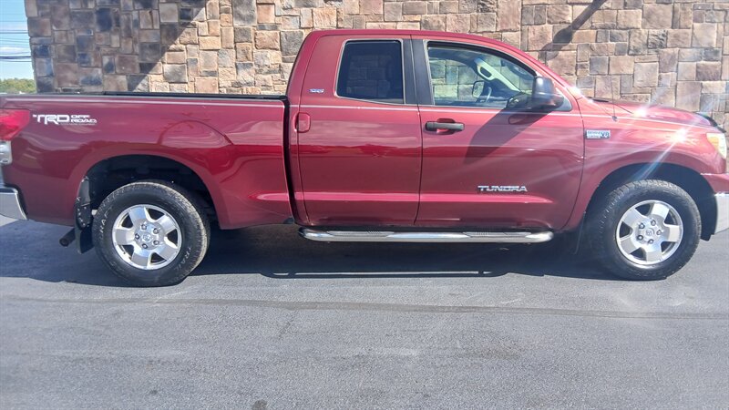 2008 Toyota Tundra Grade - Photo 11 - Brunswick, OH 44212