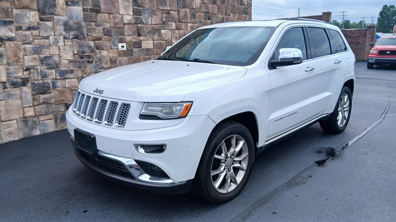 2014 Jeep Grand Cherokee Summit - Photo 15 - Brunswick, OH 44212