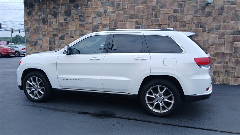 2014 Jeep Grand Cherokee Summit - Photo 27 - Brunswick, OH 44212