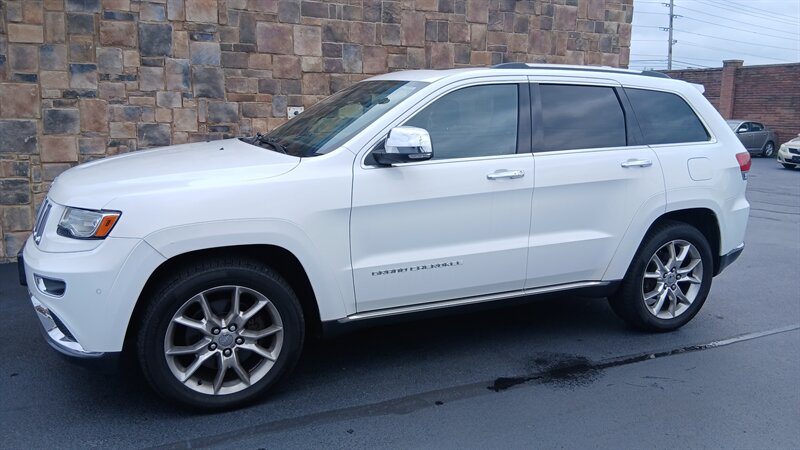 2014 Jeep Grand Cherokee Summit - Photo 20 - Brunswick, OH 44212
