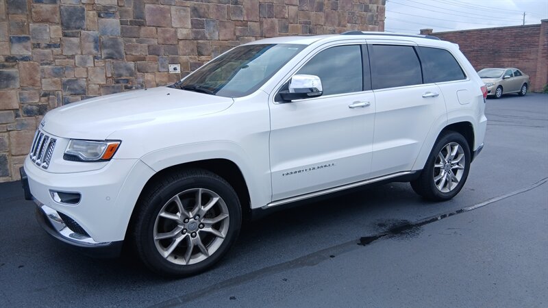 2014 Jeep Grand Cherokee Summit - Photo 22 - Brunswick, OH 44212