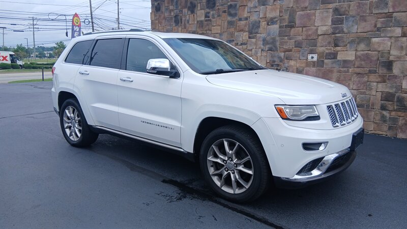 2014 Jeep Grand Cherokee Summit - Photo 3 - Brunswick, OH 44212