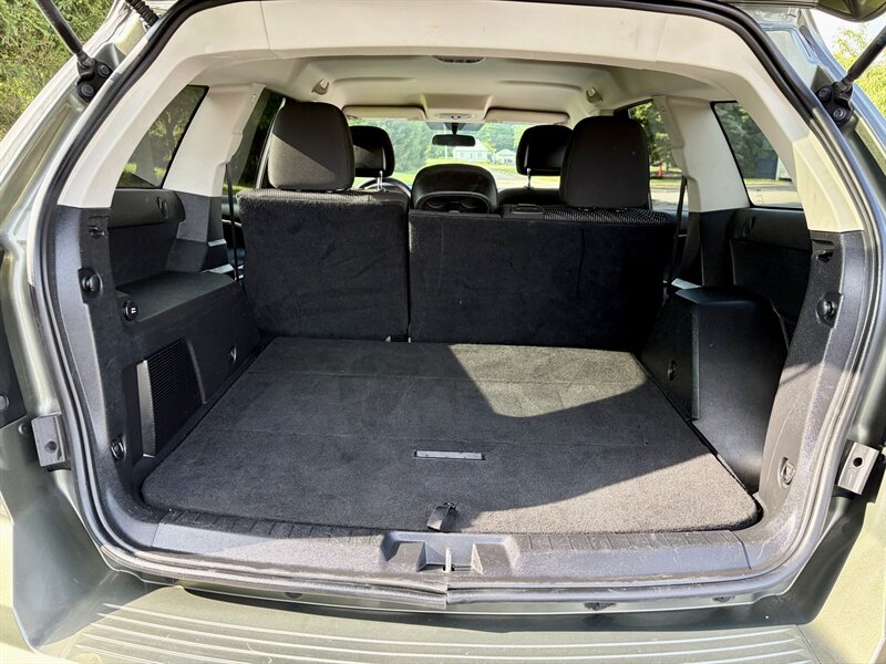 2016 Dodge Journey SE - Photo 8 - Brunswick, OH 44212