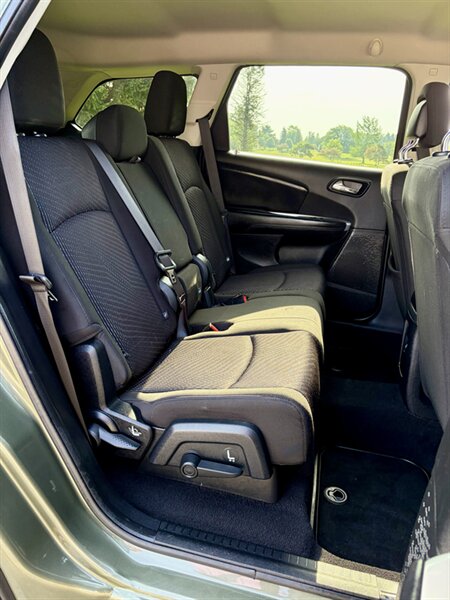 2016 Dodge Journey SE - Photo 7 - Brunswick, OH 44212