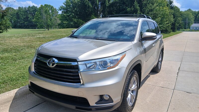 2015 Toyota Highlander LE - Photo 38 - Brunswick, OH 44212