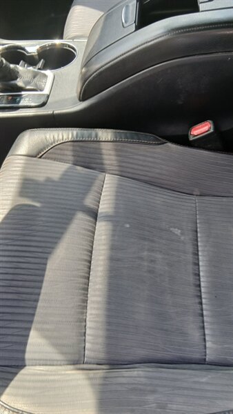 2015 Toyota Highlander LE - Photo 27 - Brunswick, OH 44212