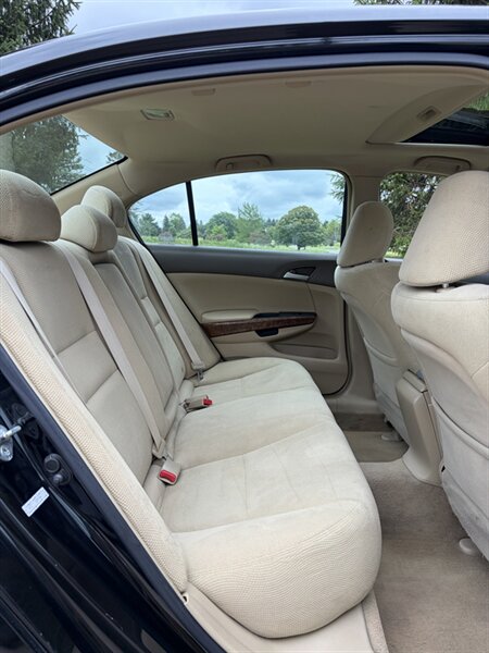 2008 Honda Accord EX - Photo 10 - Brunswick, OH 44212
